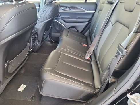New 2026 Jeep Grand Cherokee Limited w/ Limited Altitude Package AWD/4WD image 5