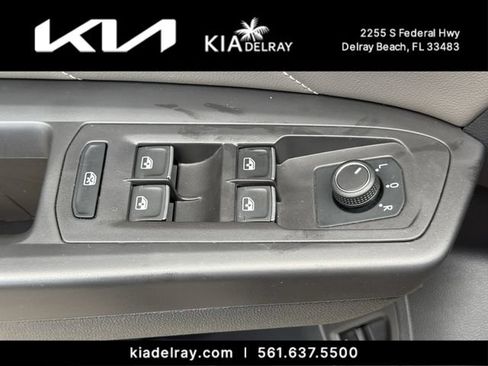 Used 2023 Volkswagen Atlas Cross Sport SEL R-Line AWD/4WD image 16