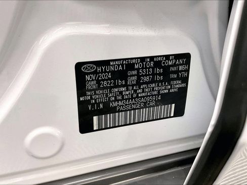 Used 2025 Hyundai Ioniq 6 SEL RWD image 32