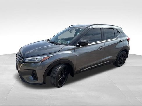 Used 2024 Nissan Kicks SR FWD image 4