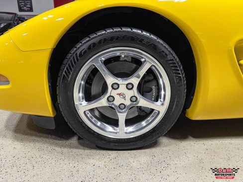 Used 2000 Chevrolet Corvette Convertible image 33