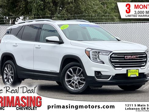 Used 2023 GMC Terrain SLT image 1