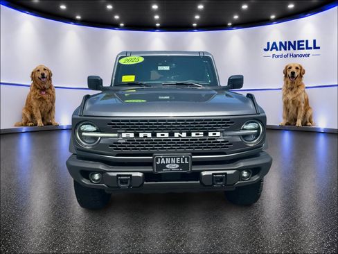 Used 2025 Ford Bronco Badlands AWD/4WD image 2