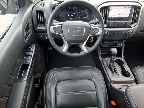Used 2022 GMC Canyon Denali image 11