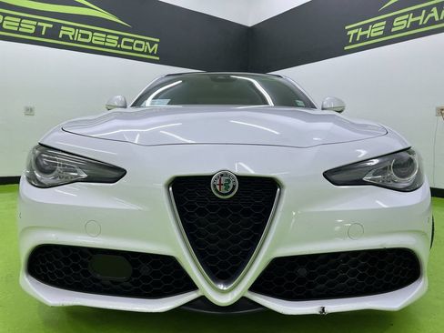 Used 2020 Alfa Romeo Giulia Ti Sport w/ Quick Order Package 22S Sport AWD/4WD image 3