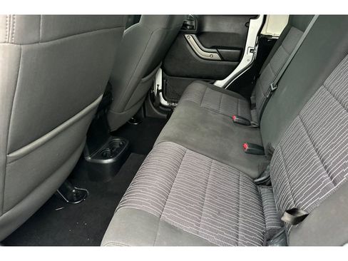 Used 2011 Jeep Wrangler Unlimited Sport image 14