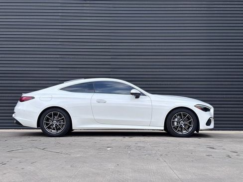Used 2024 Mercedes-Benz CLE 300 4MATIC Coupe image 8