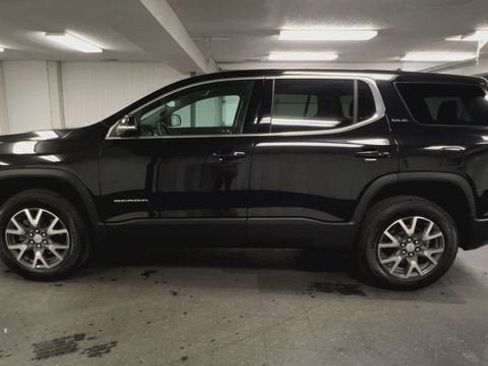 Certified 2023 GMC Acadia SLE image 5