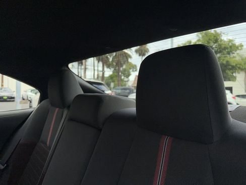 Used 2025 Toyota Corolla SE w/ SE Premium Package image 19