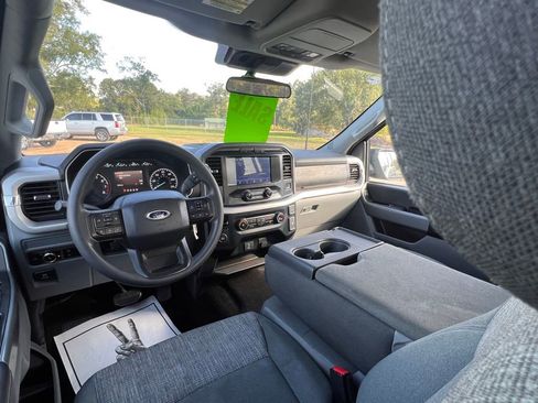 Used 2023 Ford F150 XLT image 12
