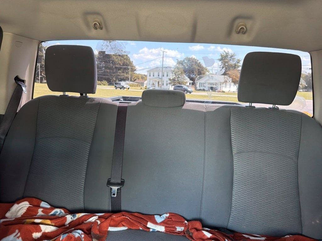 Used 2014 RAM 2500 Tradesman w/ Chrome Appearance Group AWD/4WD image 17
