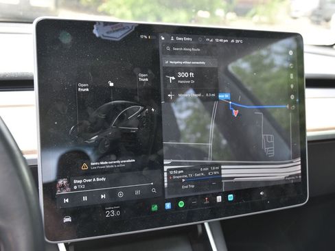 Used 2018 Tesla Model 3 Long Range RWD image 8