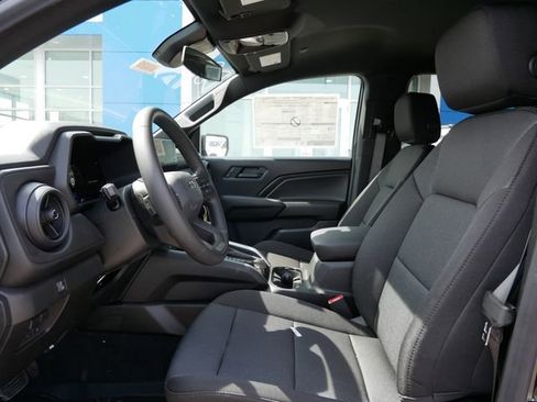 New 2026 Chevrolet Colorado Trail Boss AWD/4WD image 5