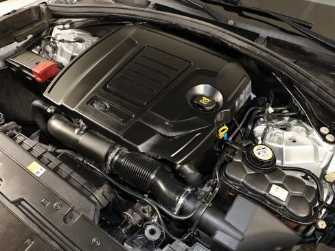 Used 2019 Land Rover Range Rover Velar S image 34