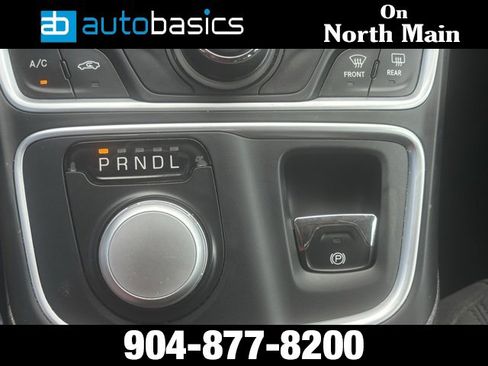 Used 2015 Chrysler 200 Limited image 29