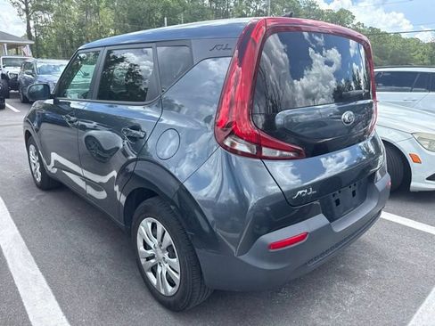 Used 2020 Kia Soul LX FWD image 4