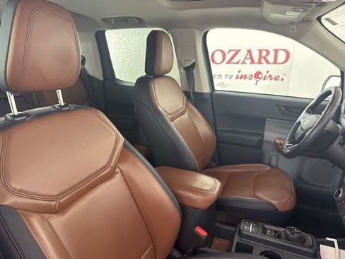 Used 2022 Ford Maverick Lariat w/ Lariat Luxury Package image 16