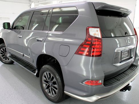 Used 2017 Lexus GX 460 Premium image 31