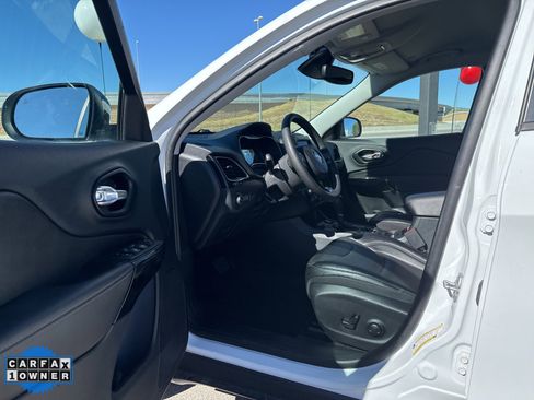 Used 2023 Jeep Cherokee Altitude Lux image 7