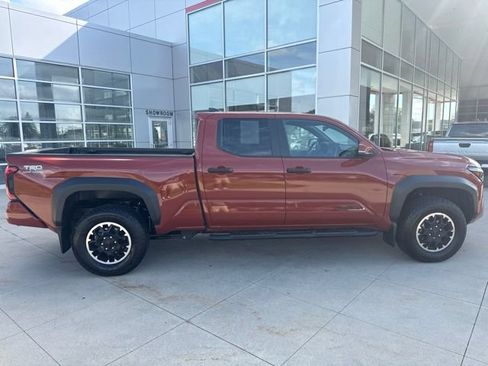 Used 2025 Toyota Tacoma TRD Off-Road w/ TRD Off Road Upgrade Package AWD/4WD image 8