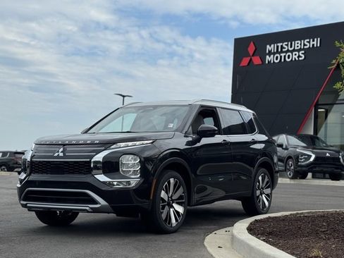 New 2025 Mitsubishi Outlander AWD image 7