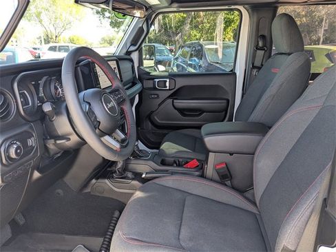 Used 2024 Jeep Wrangler Rubicon w/ Safety Group image 18
