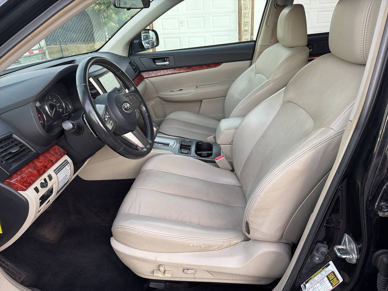 Used 2010 Subaru Outback 3.6R Limited AWD/4WD image 8