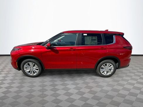New 2026 Mitsubishi Outlander ES FWD image 4