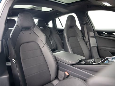 New 2026 Porsche Panamera 4 AWD/4WD image 22