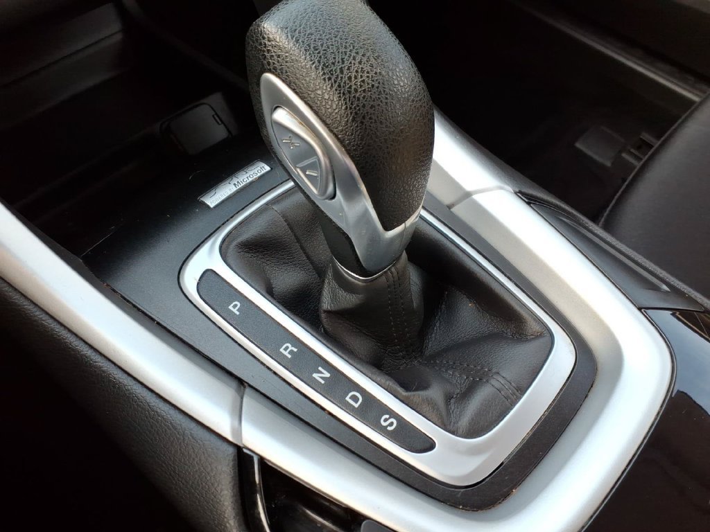 Used 2014 Ford Fusion SE FWD image 17