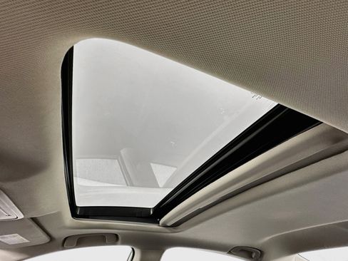 Certified 2024 Honda Accord EX image 21