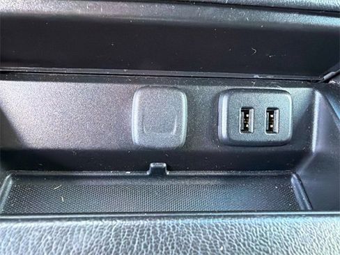 Used 2016 Chevrolet Suburban LTZ image 22