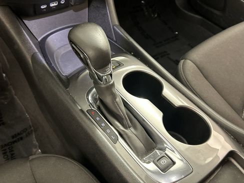 Used 2024 Chevrolet Malibu LS image 15