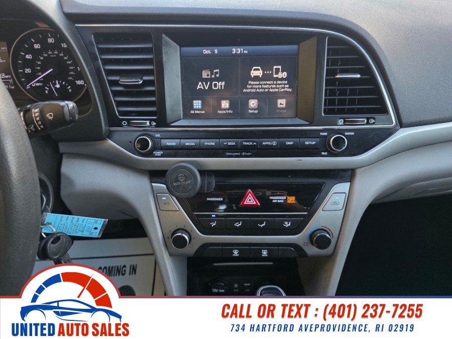 Used 2018 Hyundai Elantra SE w/ SE Connectivity Package 04 FWD image 16