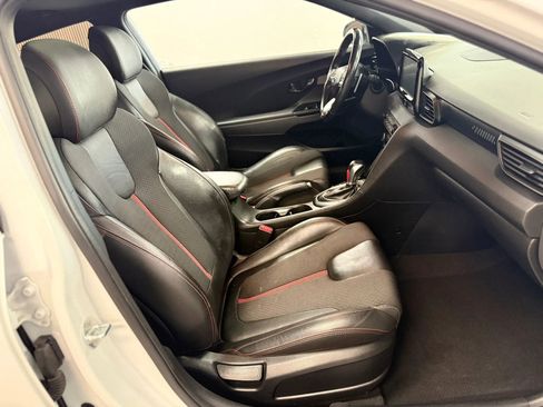 Used 2019 Hyundai Veloster Turbo image 33