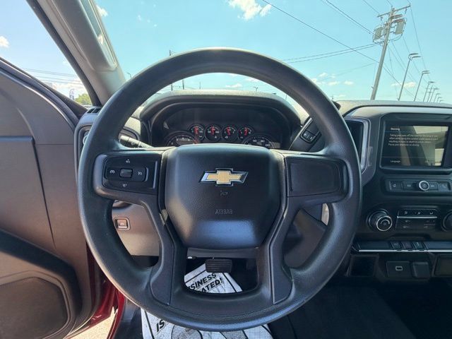 Used 2019 Chevrolet Silverado 1500 Custom w/ Custom Value Package AWD/4WD image 17