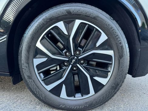 Used 2022 Kia EV6 Wind AWD/4WD image 18
