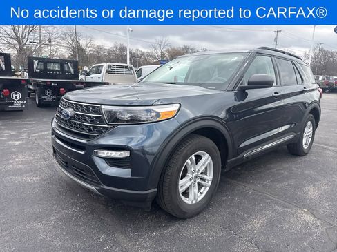 Used 2024 Ford Explorer XLT w/ Equipment Group 202A image 2