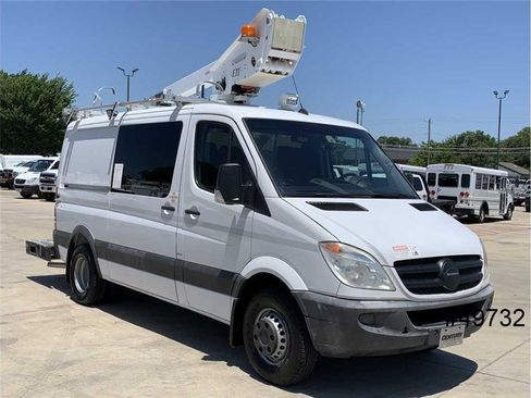 Used 2012 Mercedes-Benz Sprinter 3500 image 4