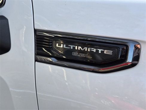 Used 2023 GMC Sierra 1500 Denali Ultimate image 2