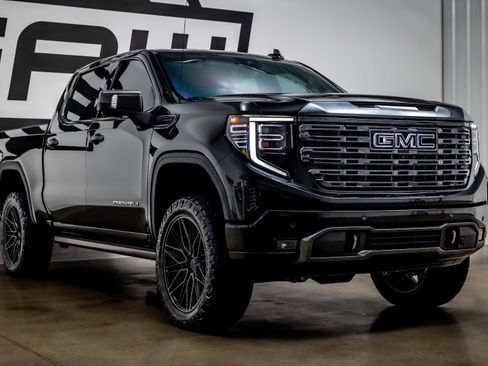 Used 2023 GMC Sierra 1500 Denali Ultimate AWD/4WD image 30