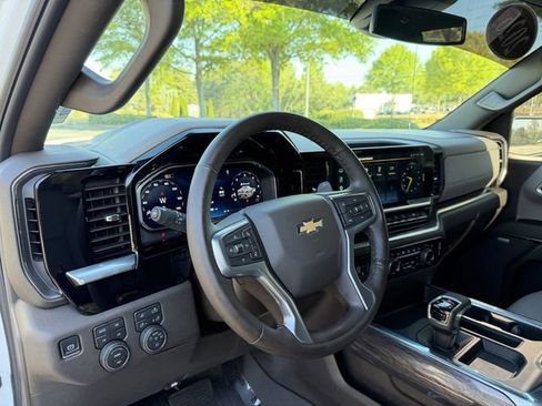 Used 2026 Chevrolet Silverado 1500 LTZ AWD/4WD image 21
