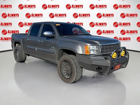 Used 2013 GMC Sierra 1500 SLE image 2
