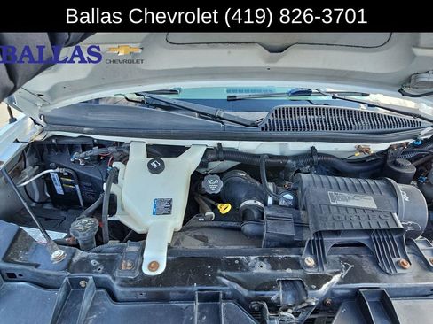 Used 2010 Chevrolet Express 2500 RWD image 29