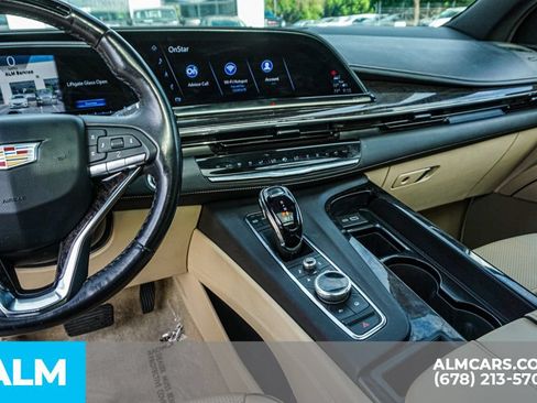 Used 2023 Cadillac Escalade Premium Luxury w/ Performance Package AWD/4WD image 35