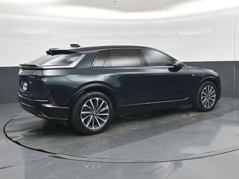Used 2024 Cadillac Lyriq Sport w/ LPO, Floor Liner Package AWD/4WD image 29