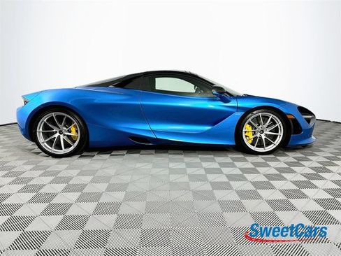 Used 2022 McLaren 720S Spider RWD image 16