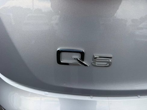 Used 2023 Audi Q5 2.0T Premium w/ Convenience Package AWD/4WD image 9