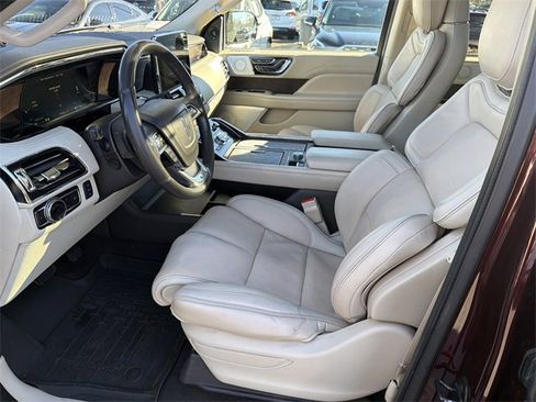 Used 2019 Lincoln Navigator L Reserve w/ Cargo Package image 9