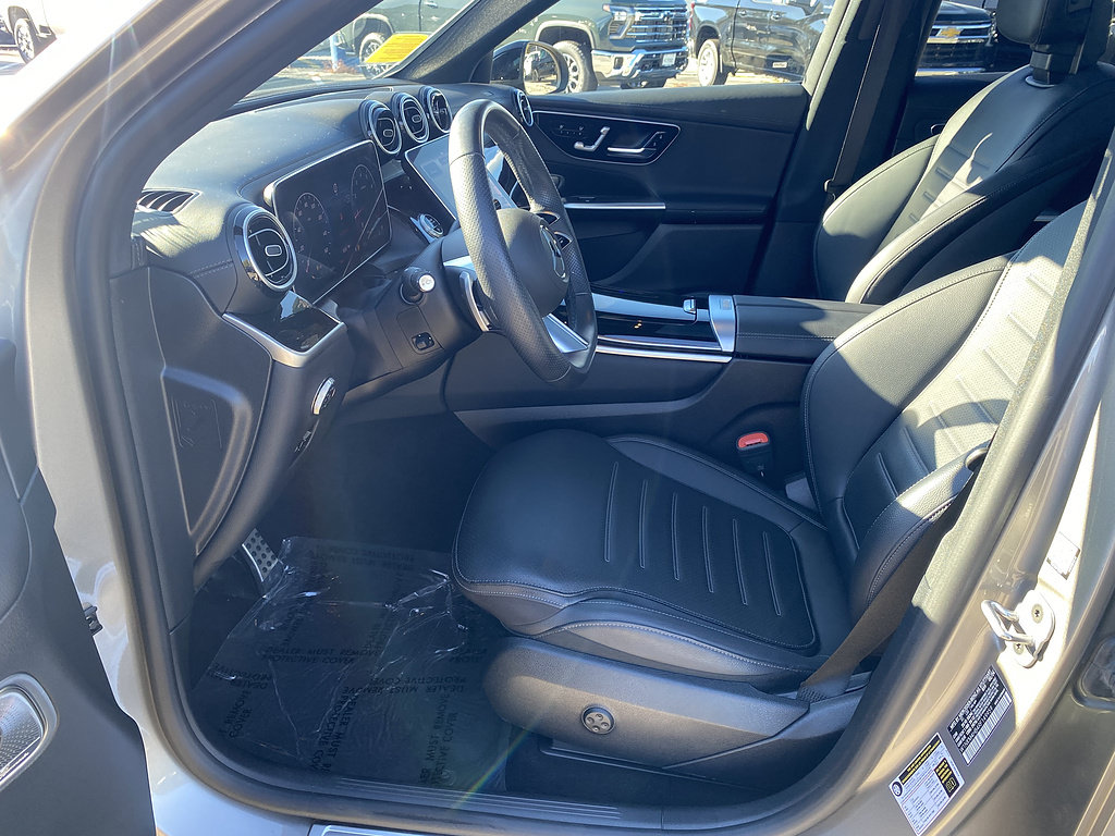 Used 2024 Mercedes-Benz GLC 300 4MATIC image 21